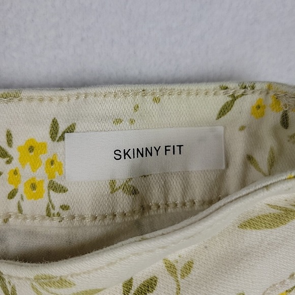 Judy Blue Jeans Women's 5/27 Floral Print High Rise Skinny Fit JB8809 Stretch - Picture 6 of 11